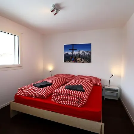 Perrine 1: Modern 3-room Saas Fee