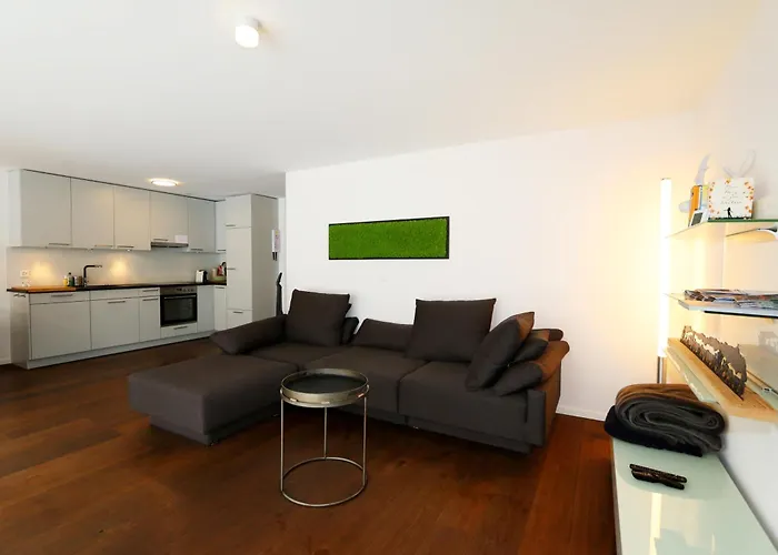 Apartment Perrine 1: Modern 3-room